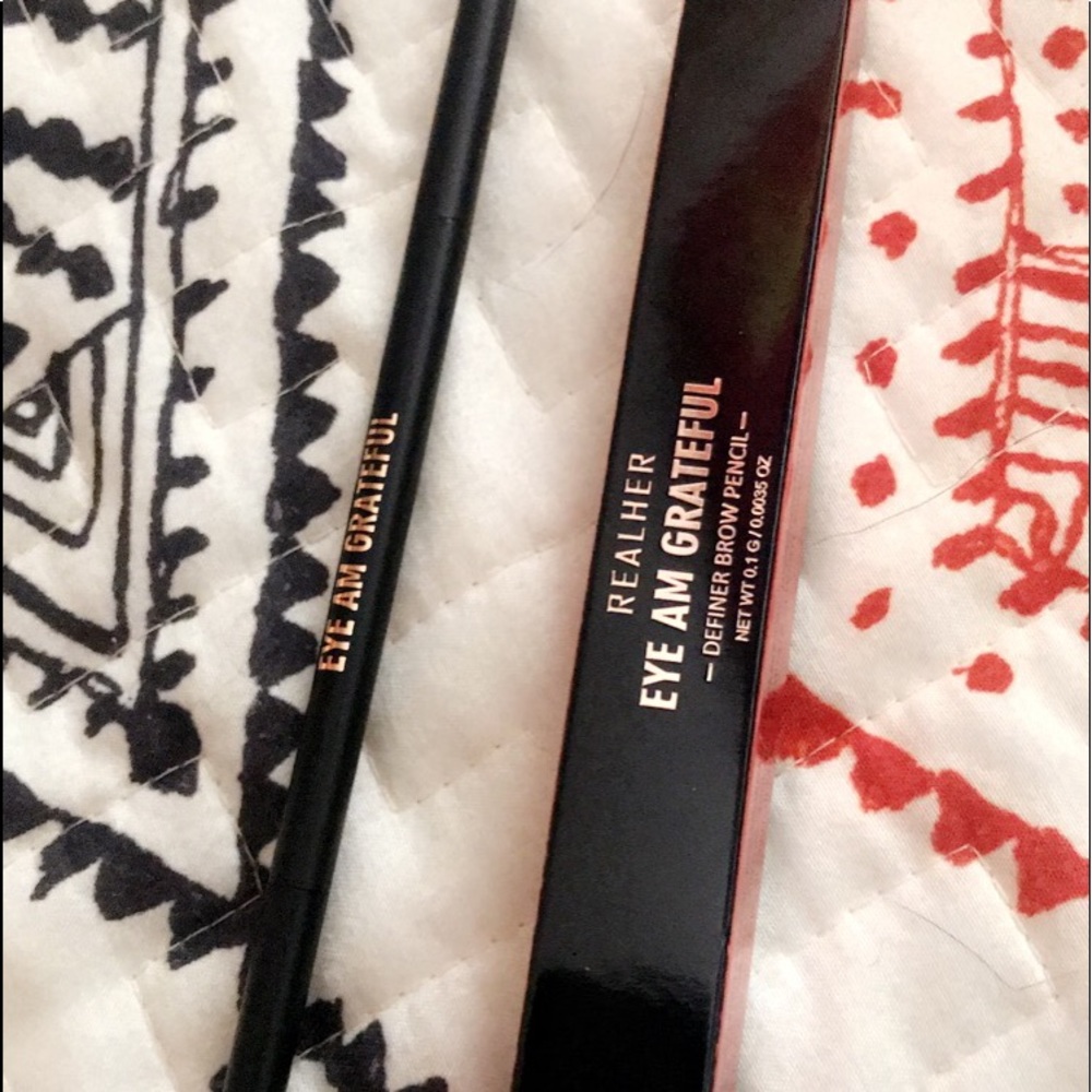 REALHER EYE AM GRATEFUL Eyebrow Definer Pencil